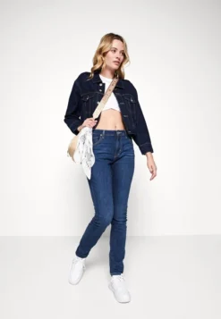 Pier One BANDANA UNISEX 3 PACK - Tuch - Black/white/beige 10 Pier One BANDANA UNISEX 3 PACK - Tuch - Black/white/beige -Pier One 019bfd3b306a49bfb36d42a4a87d1b8e