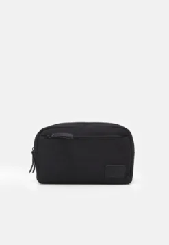Pier One UNISEX - Kosmetiktasche - Black 11 Pier One UNISEX - Kosmetiktasche - Black -Pier One 09a31bc4f30e4902a426a60844b1fb6b 1