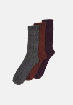 Pier One 3PACK - Socken - Dark Blue, Dark Red, White 9 Pier One 3PACK - Socken - Dark Blue, Dark Red, White -Pier One 1189c863a8cb47e6809f3af9086f140f