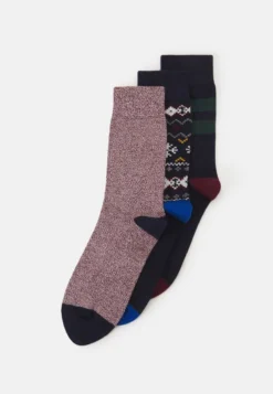 Pier One 3PACK - Socken - Dark Blue, Dark Red, White 8 Pier One 3PACK - Socken - Dark Blue, Dark Red, White -Pier One 184d959e5fd3487c9e43973166d9c2dc 1
