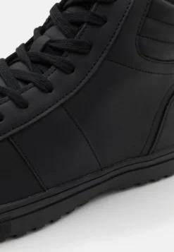 Pier One Sneaker High - Black 11 Pier One Sneaker High - Black -Pier One 4b78c9f9b870432a8e692c1b853c99c2