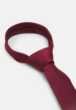 Pier One SET - Einstecktuch - Bordeaux 11 Pier One SET - Einstecktuch - Bordeaux -Pier One aed09475b193478794156dbb9c240258