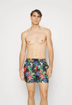 Pier One BEACH SHORTS - Badeshorts - Multi-coloured 10 Pier One BEACH SHORTS - Badeshorts - Multi-coloured -Pier One b272e316a2524c52ab8ee9a2b64ed15a 1