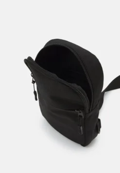 Pier One Gürteltasche - Black -Pier One c75c8bdf8b8541419b96d7dba0f5d743