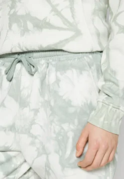 Pier One Shorts - Green -Pier One ddfcbbe17eeb496298c7947389116599