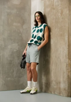 Pier One UNISEX - Sonnenbrille - Transparent -Pier One ea7adc1228754ae0a3970352d9002f4e